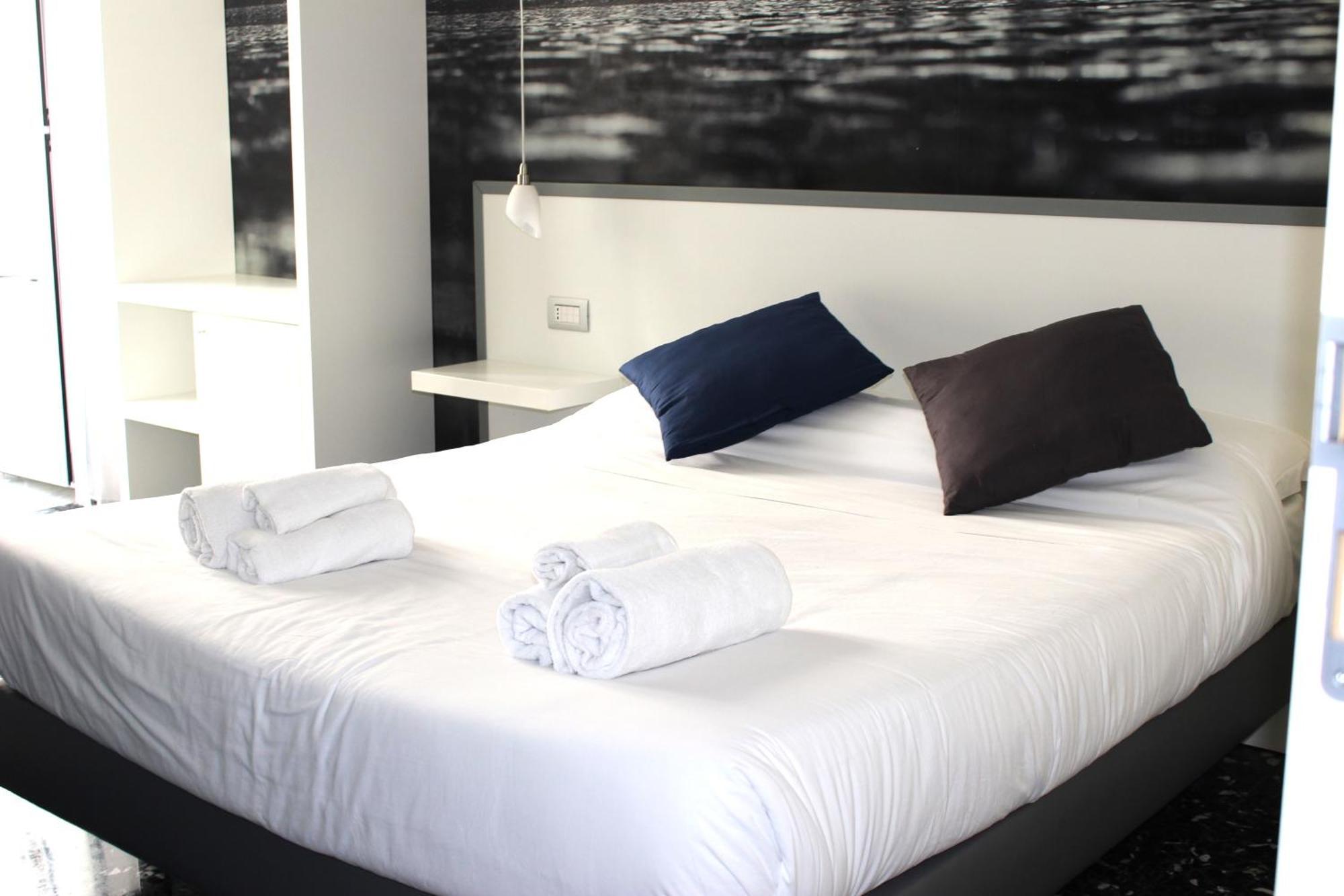 Beverello Rooms Napoli Exterior foto